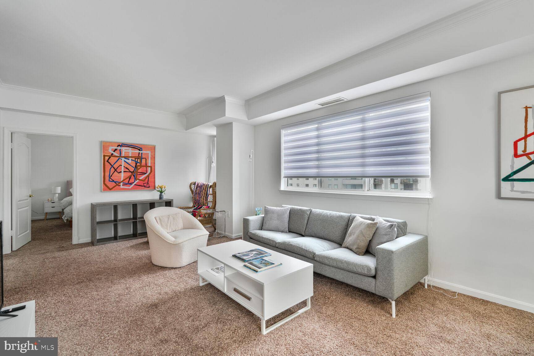 Arlington, VA 22202,1211 S EADS ST #810