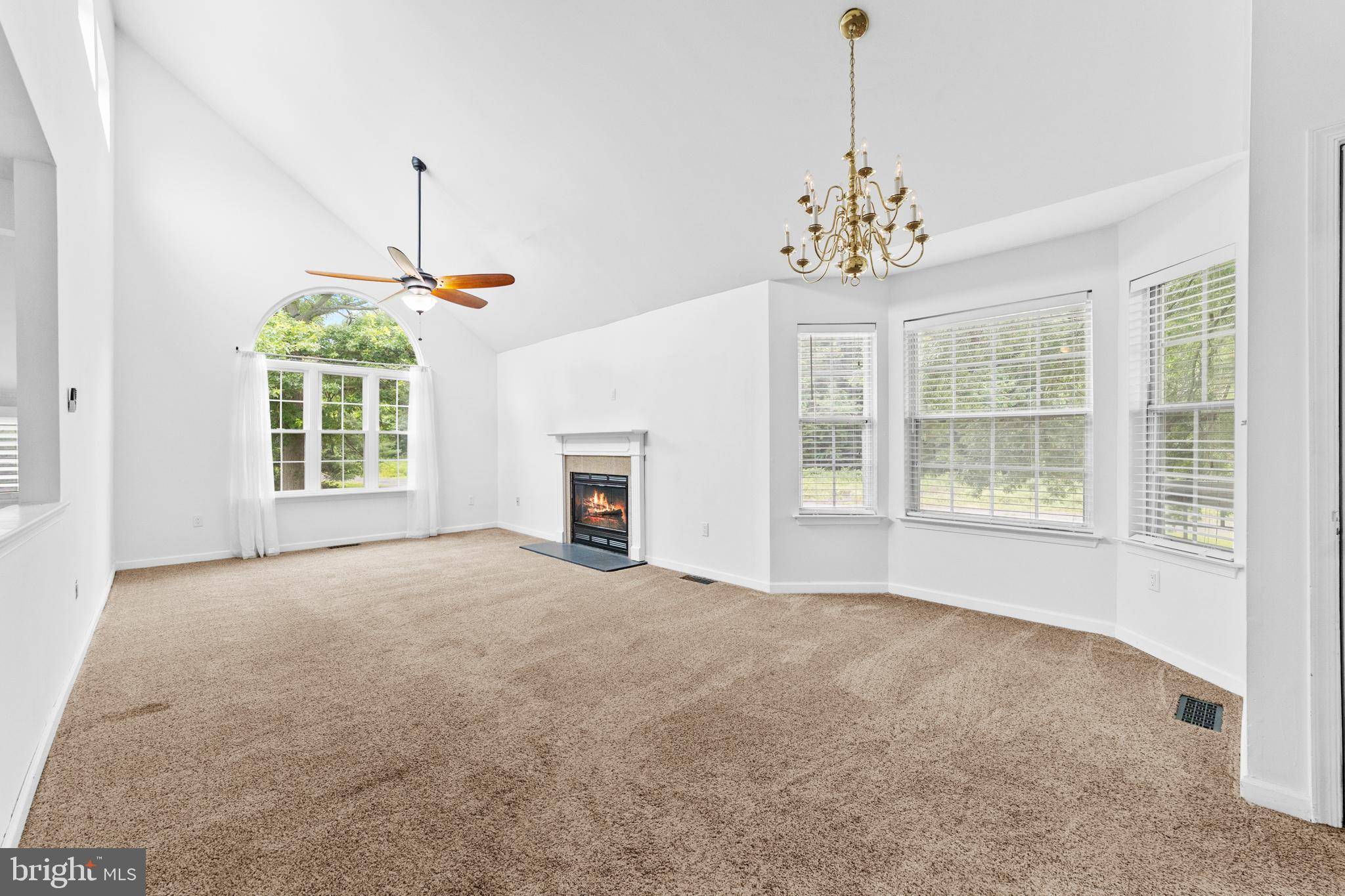 Hightstown, NJ 08520,146 MILL