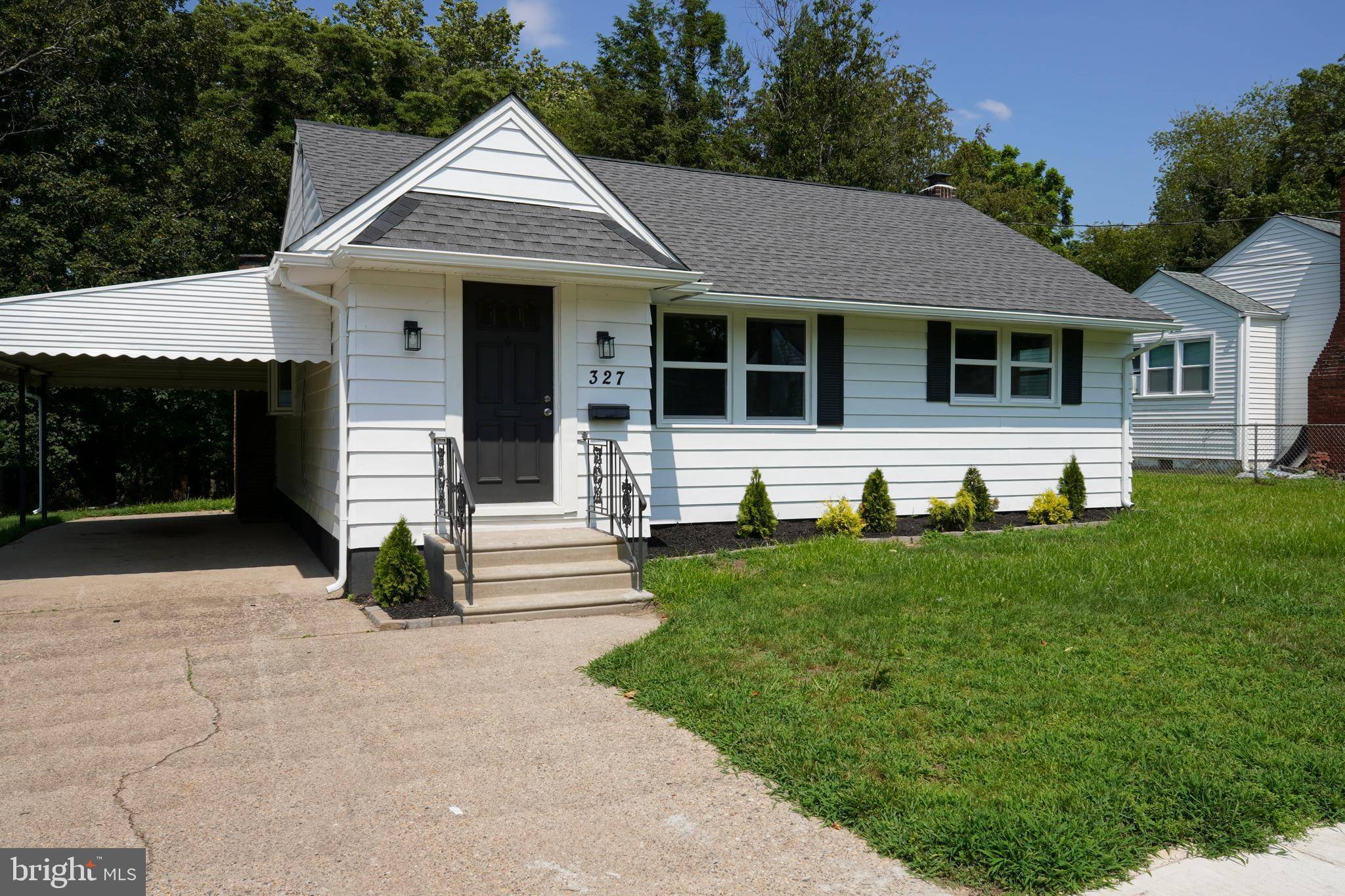 Lawnside, NJ 08045,327 TILLMAN ST