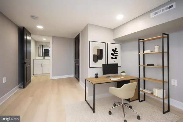 Philadelphia, PA 19121,1725 W THOMPSON ST