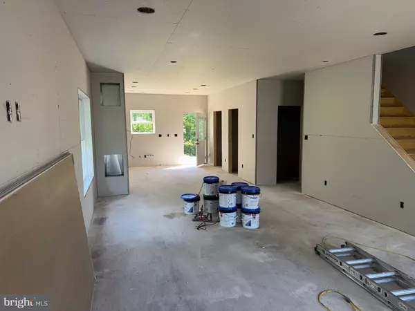Martinsburg, WV 25405,126 MARINERIS CIR