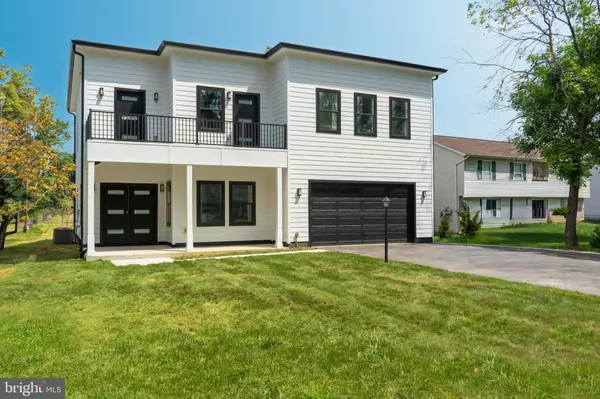 Manassas, VA 20111,8018 LELAND RD