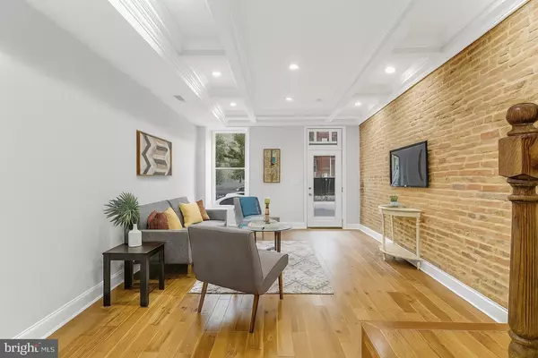 1915 E LOMBARD ST, Baltimore, MD 21231