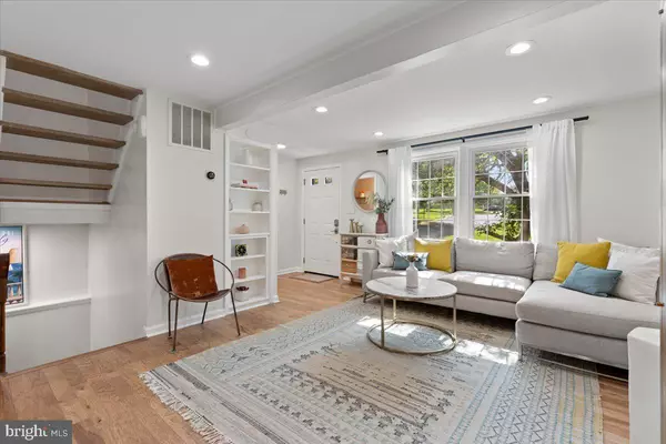 Fairfax, VA 22033,3921 PLUM RUN CT