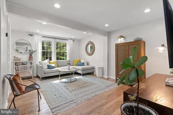 Fairfax, VA 22033,3921 PLUM RUN CT