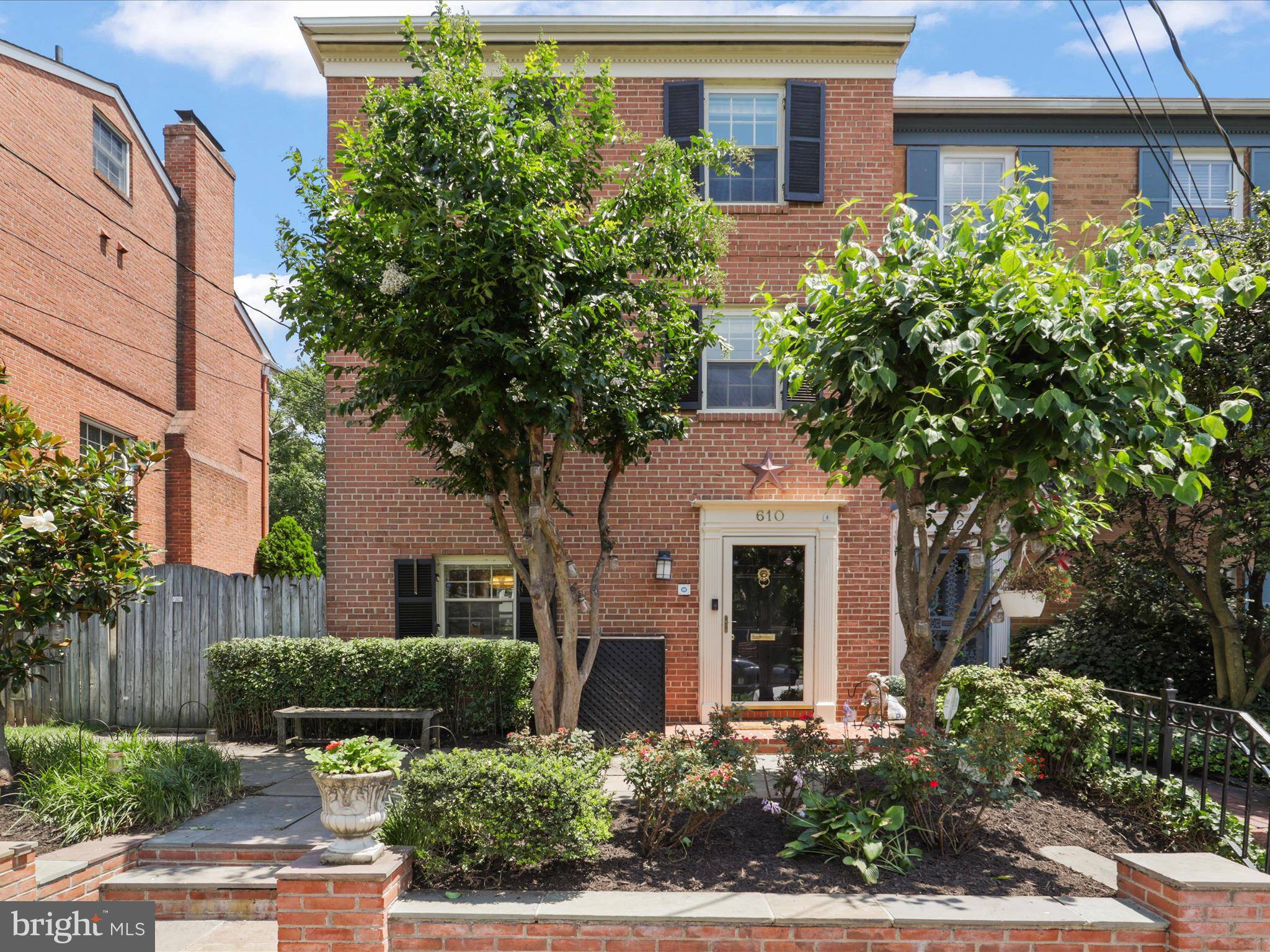 610 S ROYAL ST, Alexandria, VA 22314
