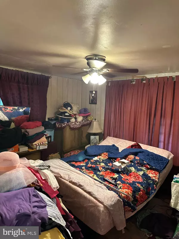 Trenton, NJ 08618,213 OLIVER AVE