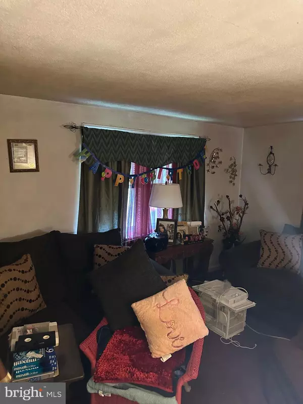 Trenton, NJ 08618,213 OLIVER AVE