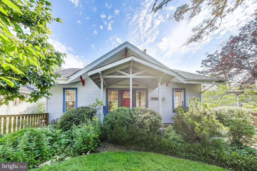 7017 WOODLAND AVE, Takoma Park, MD 20912