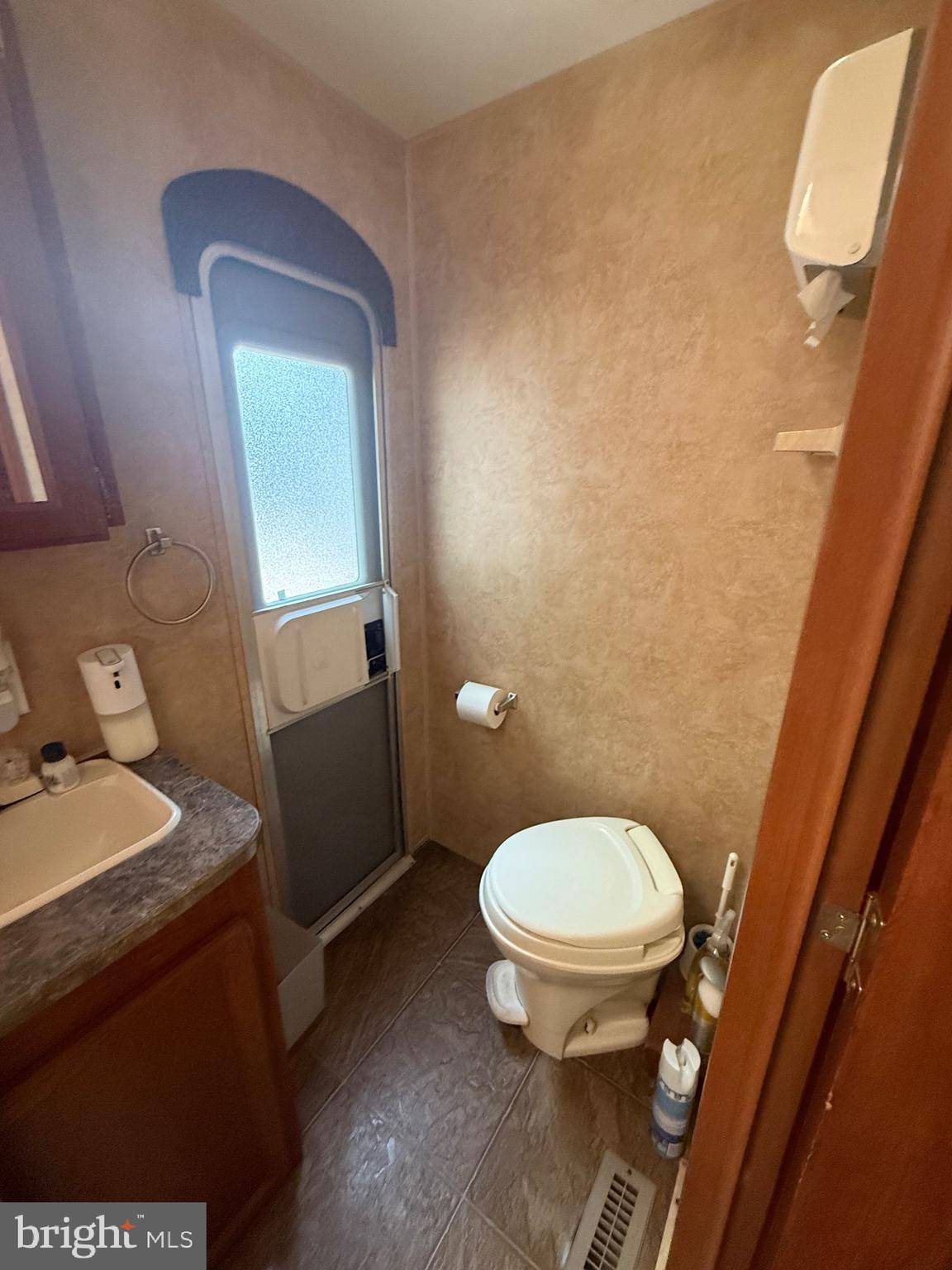 Ocean View, NJ 08230,515 CORSON TAVERN RD #E-34