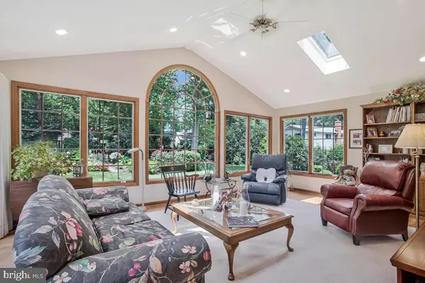 15708 BRADFORD DR, Laurel, MD 20707