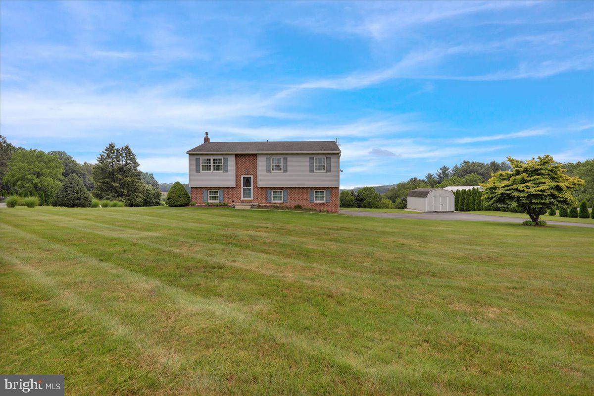 Kutztown, PA 19530,263 DEER RUN RD
