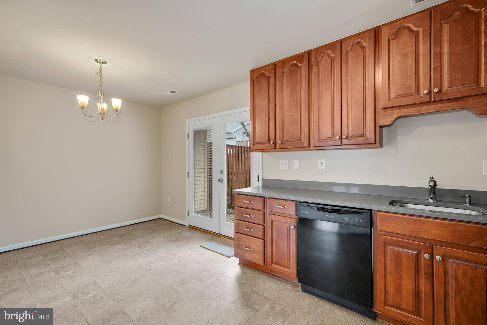 Waldorf, MD 20601,3271 WESTDALE CT