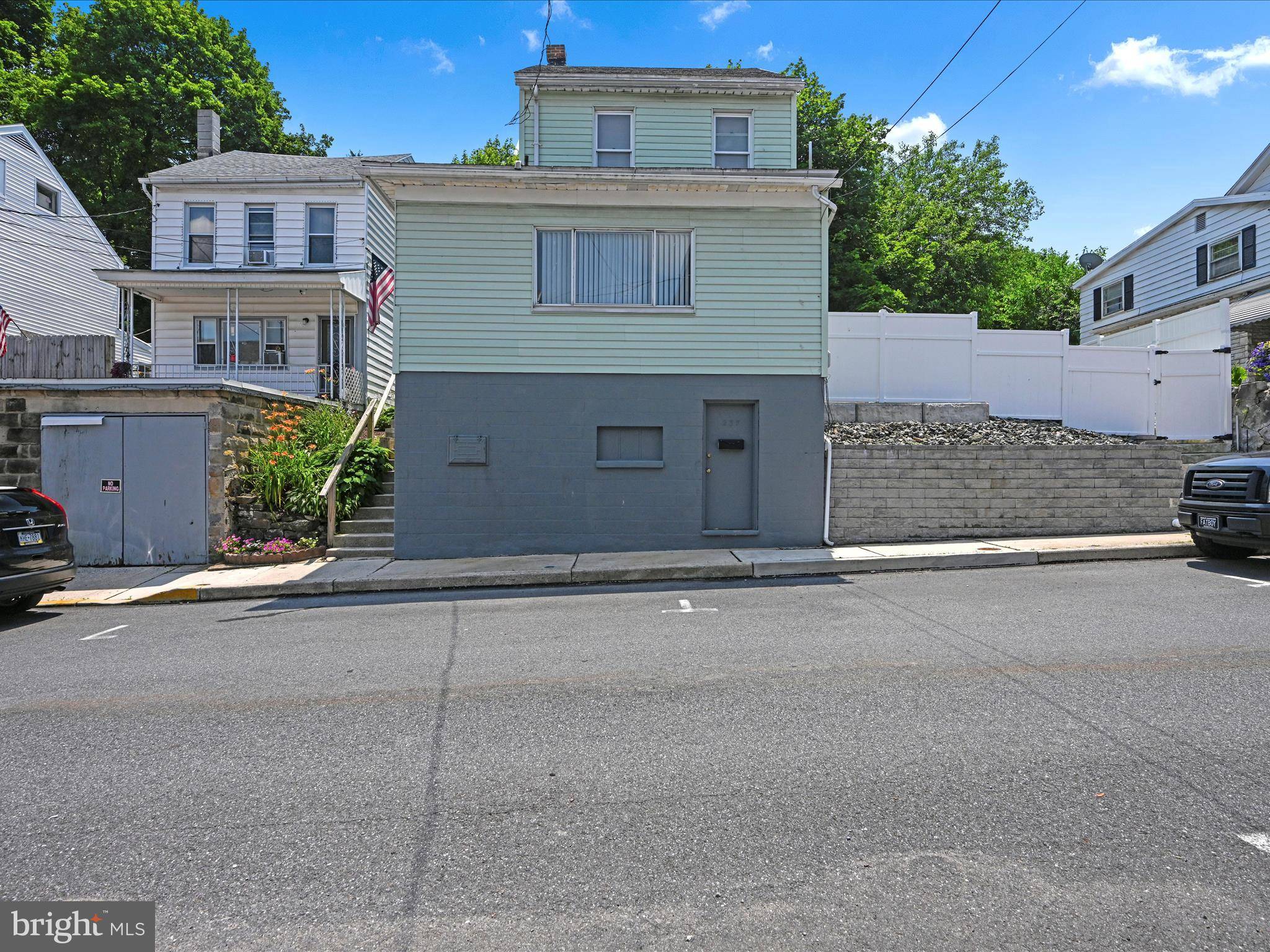 Minersville, PA 17954,237 LAUREL ST