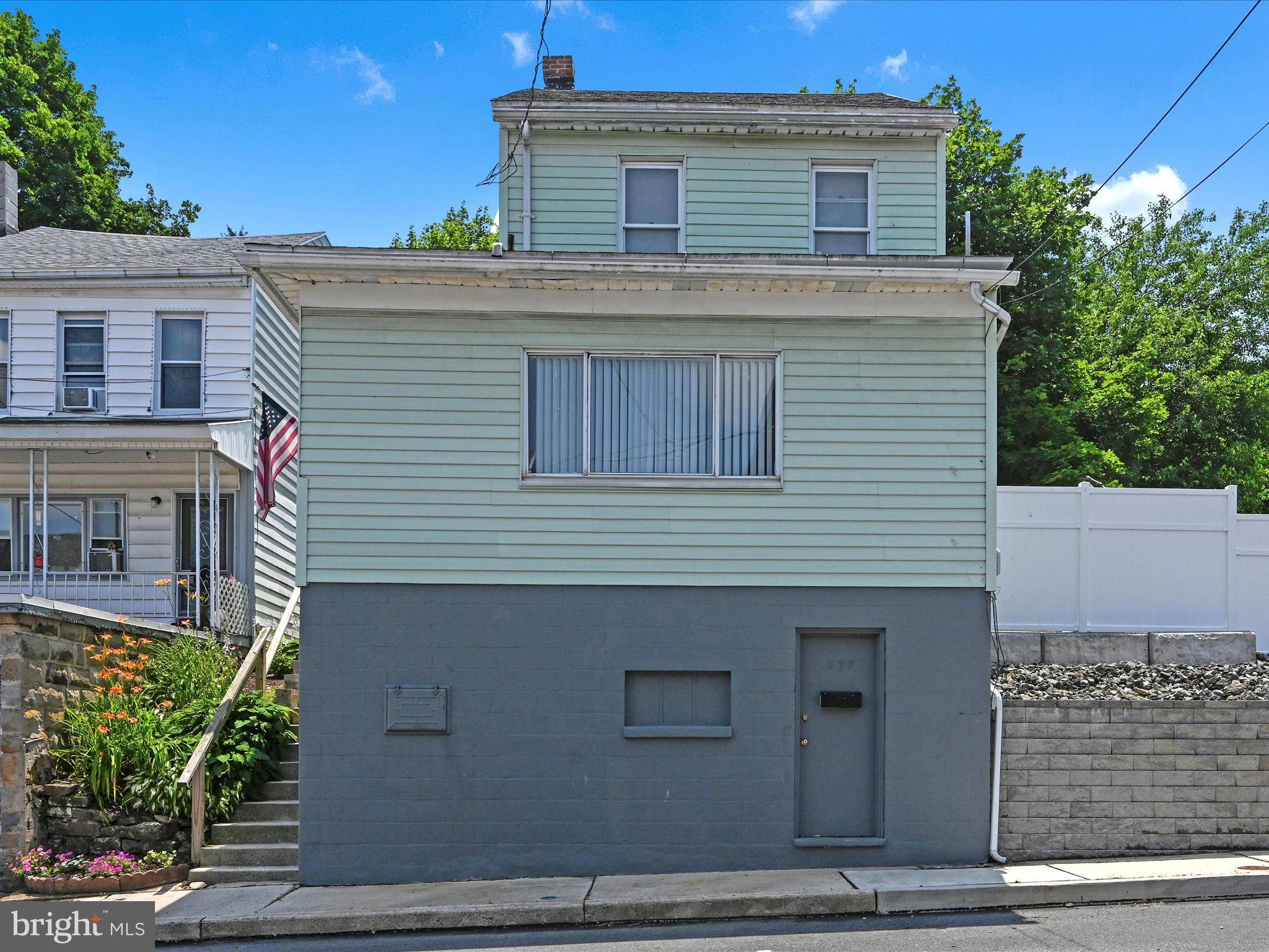 237 LAUREL ST, Minersville, PA 17954