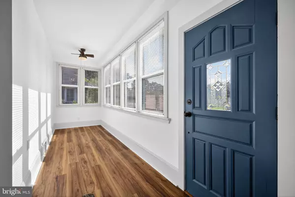 Gloucester City, NJ 08030,334 ROSALIND AVE