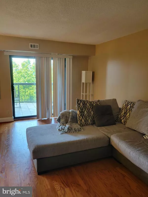 Mclean, VA 22102,8370 GREENSBORO DR #908
