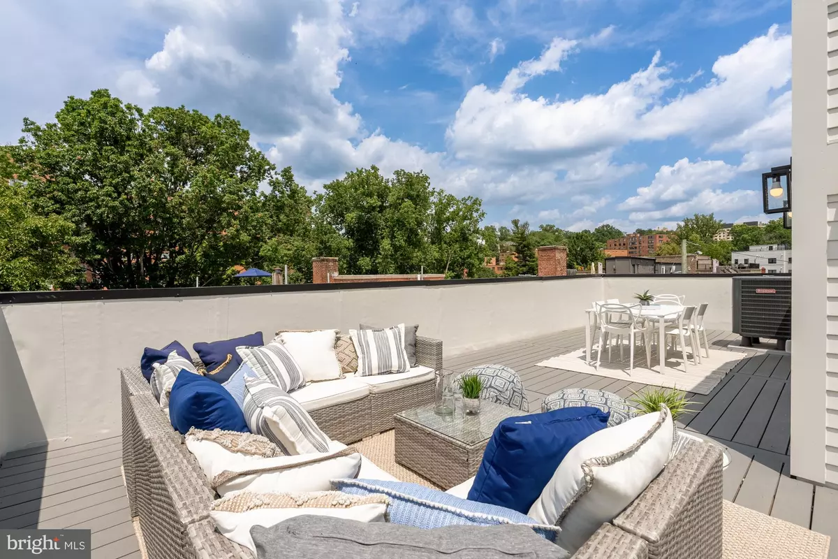 Washington, DC 20007,2647 41ST ST NW #4