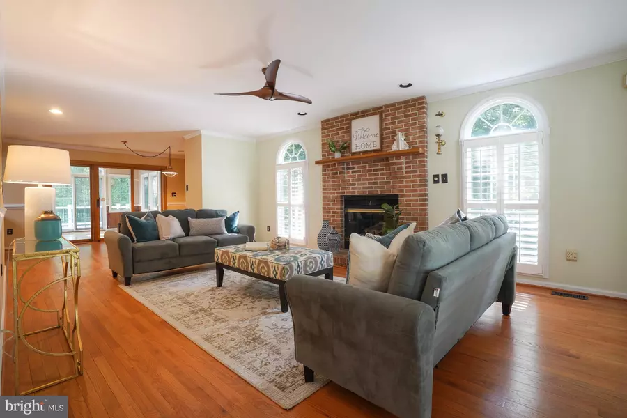 1 BASSWOOD CT, Catonsville, MD 21228