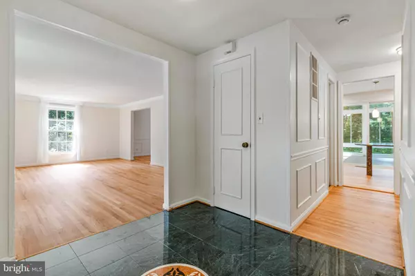 Alexandria, VA 22309,4203 PICKERING PL