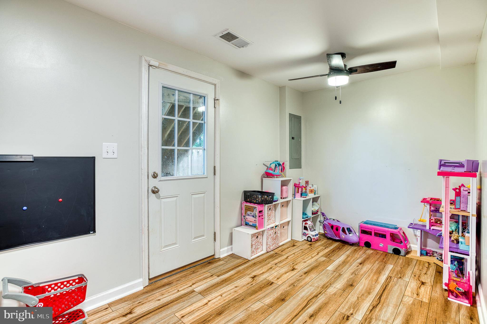 Culpeper, VA 22701,1905 CREPE MYRTLE LN