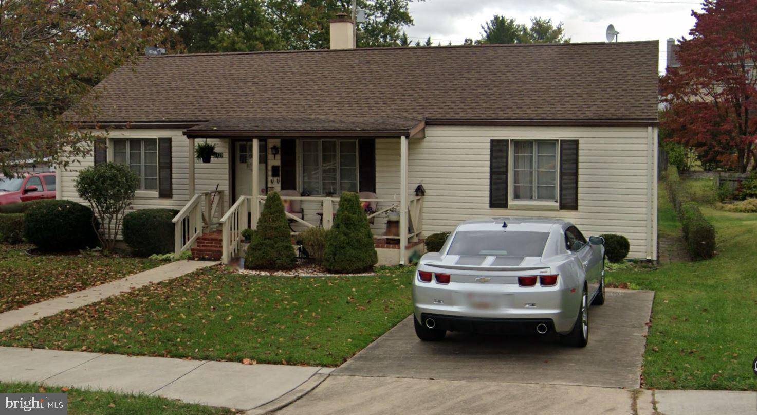 1128 SUNNYSIDE DR, Hagerstown, MD 21742