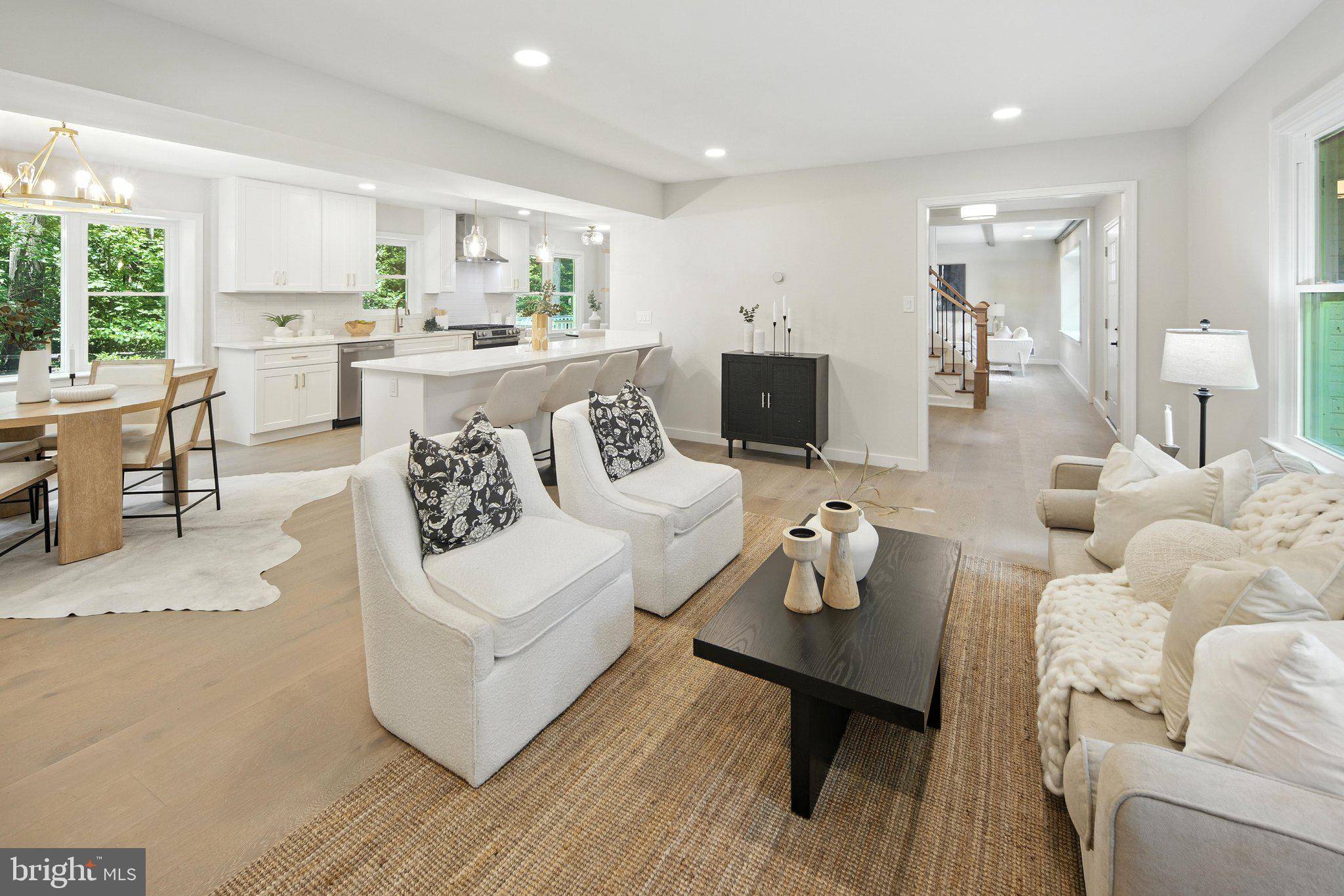 Vienna, VA 22181,2402 BEEKAY CT