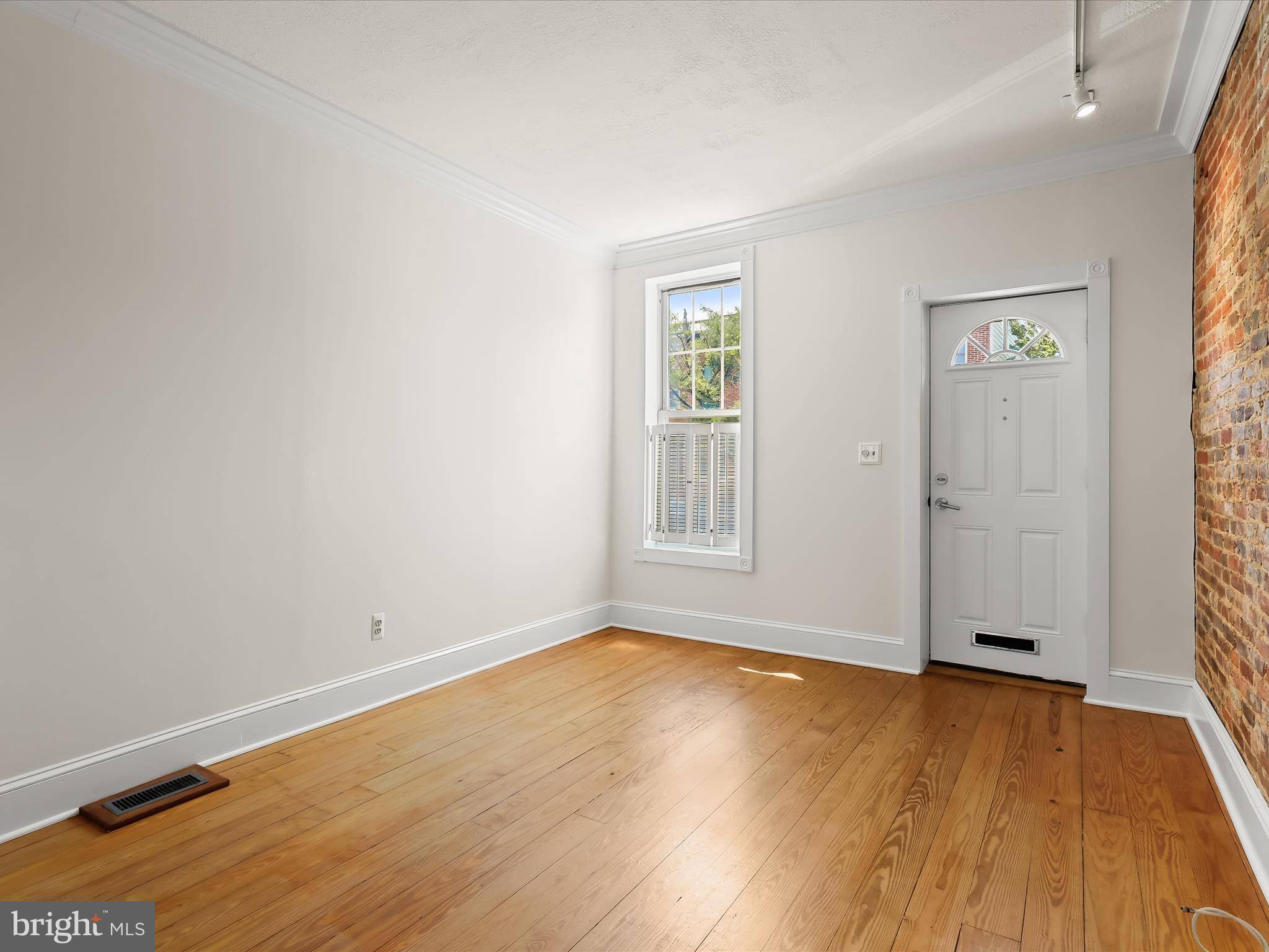Baltimore, MD 21230,518 E CLEMENT ST