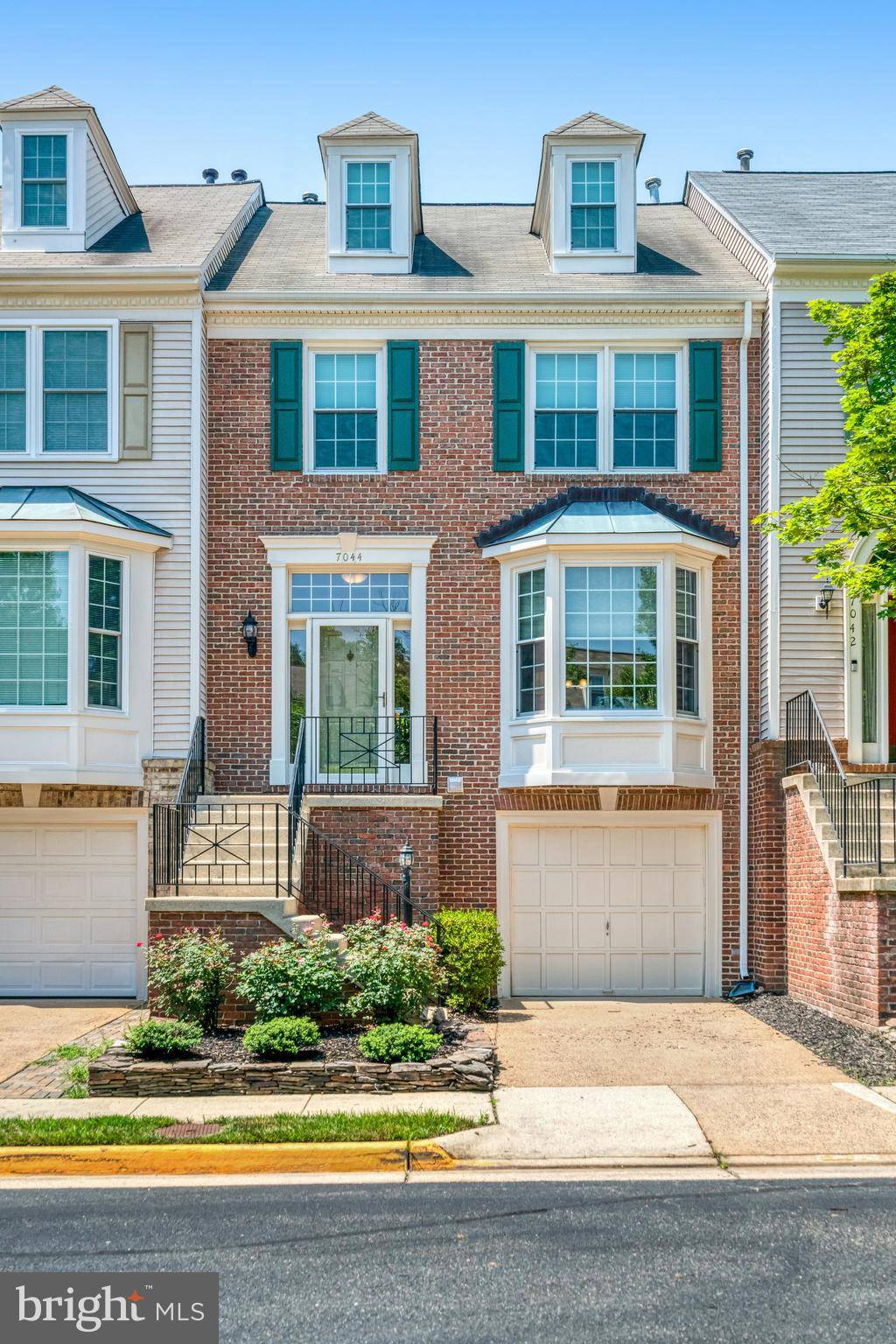 Alexandria, VA 22315,7044 FIELDHURST CT