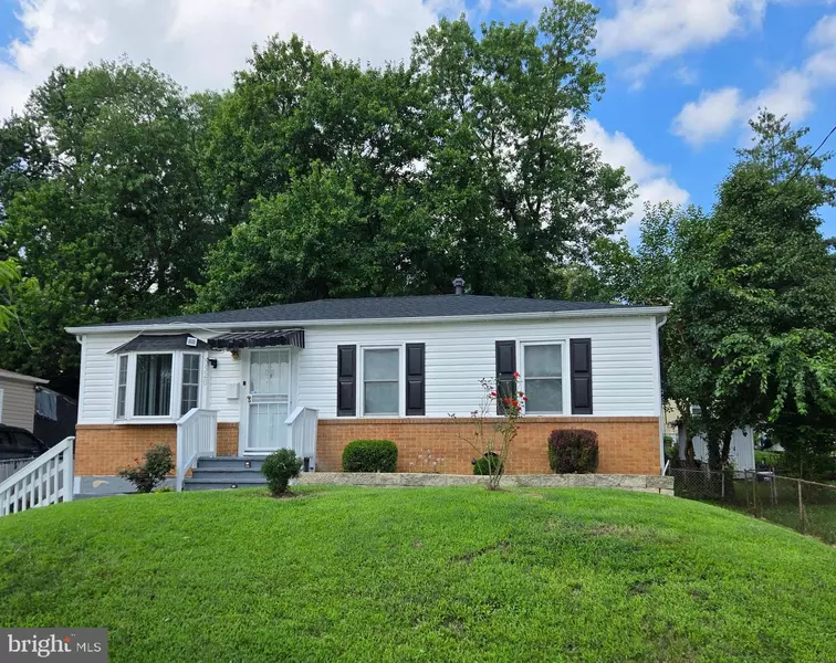 5520 DUCHAINE DR, Lanham, MD 20706