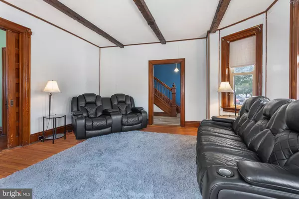 New Oxford, PA 17350,131 HANOVER ST