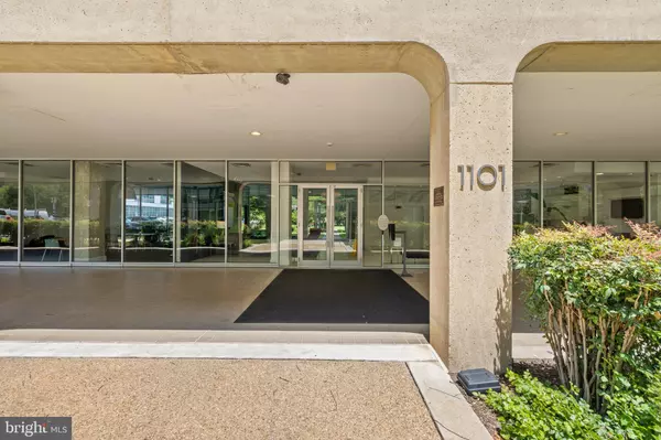 Washington, DC 20024,1101 3RD ST SW #705