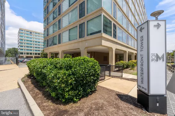 Washington, DC 20024,1101 3RD ST SW #705