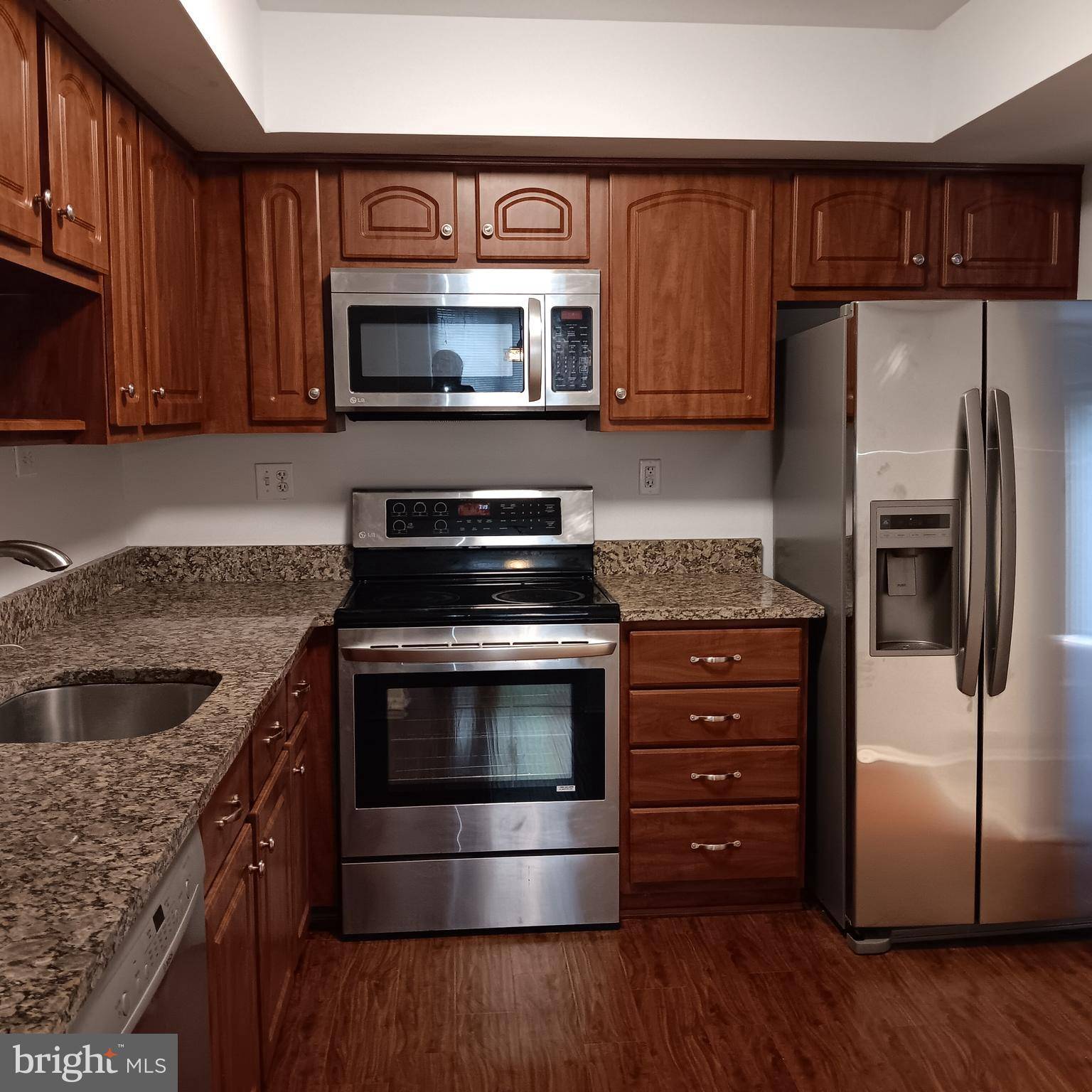 Chesterbrook, PA 19087,302 FAIRFAX CT