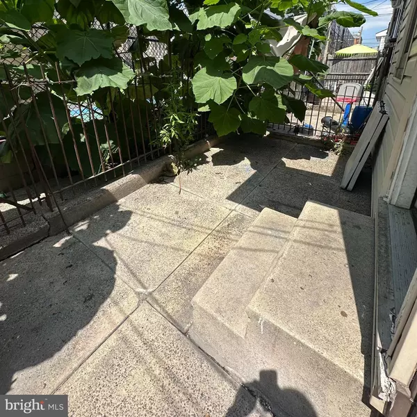 Philadelphia, PA 19134,1854 E CLEMENTINE ST