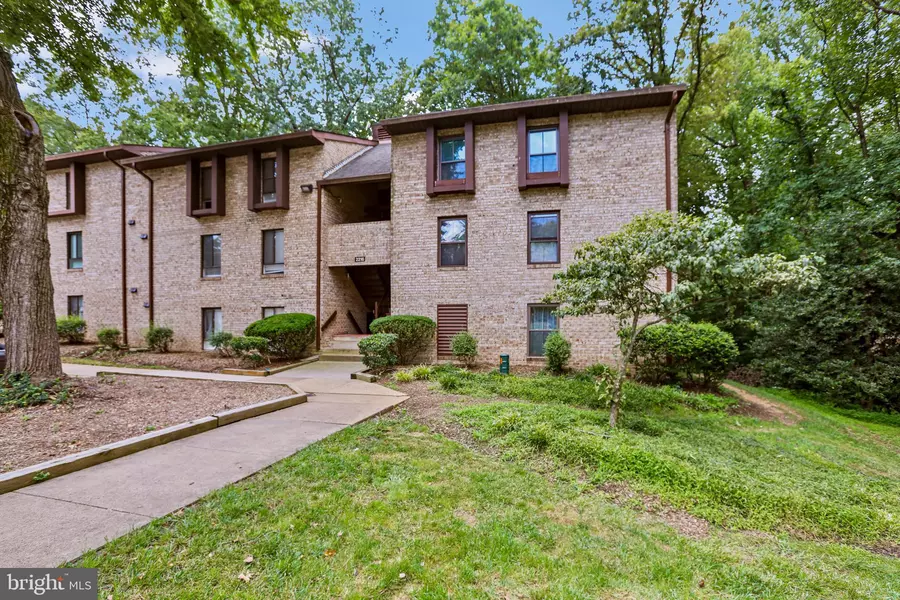 2216 CASTLE ROCK SQ #2B, Reston, VA 20191