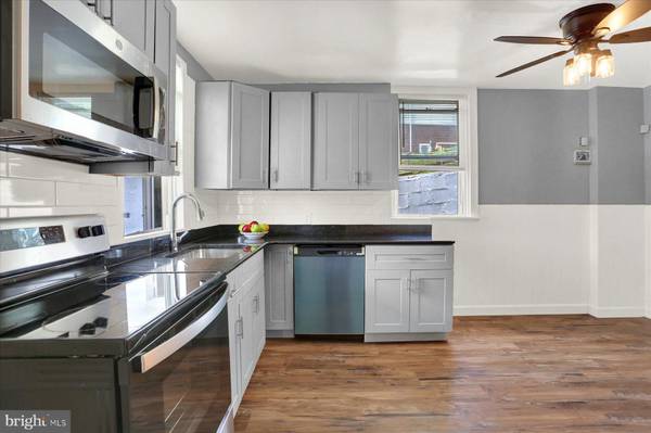 803 S 5TH ST, Steelton, PA 17113