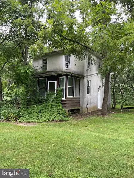 323 E STREET RD, Kennett Square, PA 19348
