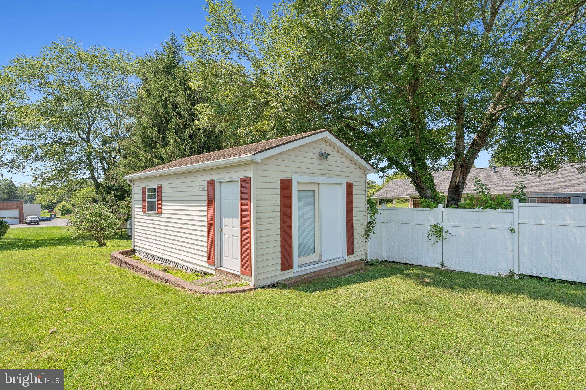 Gordonsville, VA 22942,303 PARTLOW DR