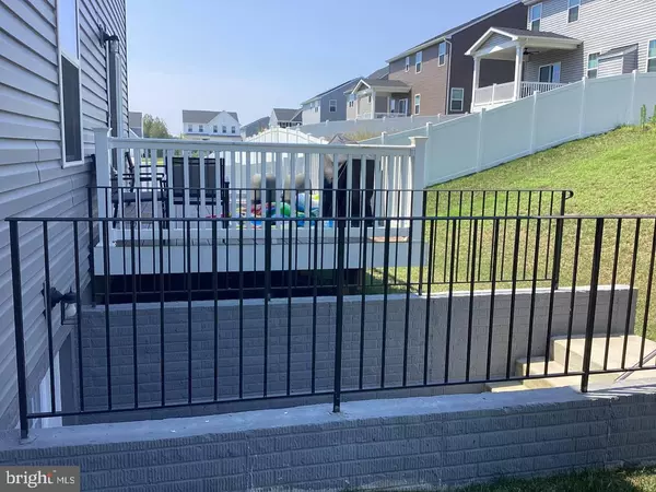 Fredericksburg, VA 22405,484 BRIDGEPOINT DR