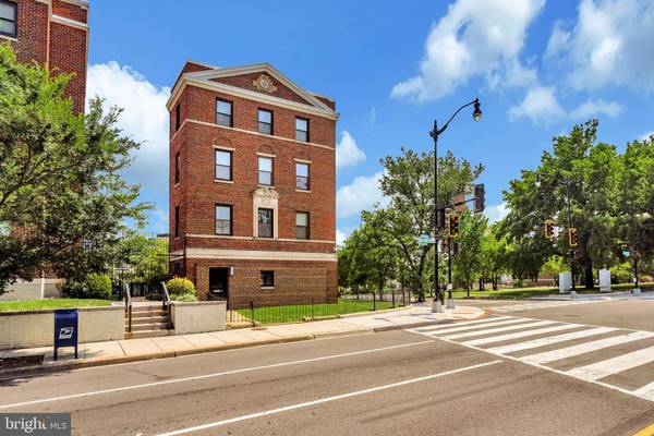 Washington, DC 20001,80 NEW YORK AVE NW #303