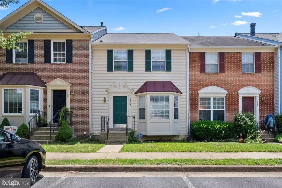 1003 SMARTTS LN NE, Leesburg, VA 20176