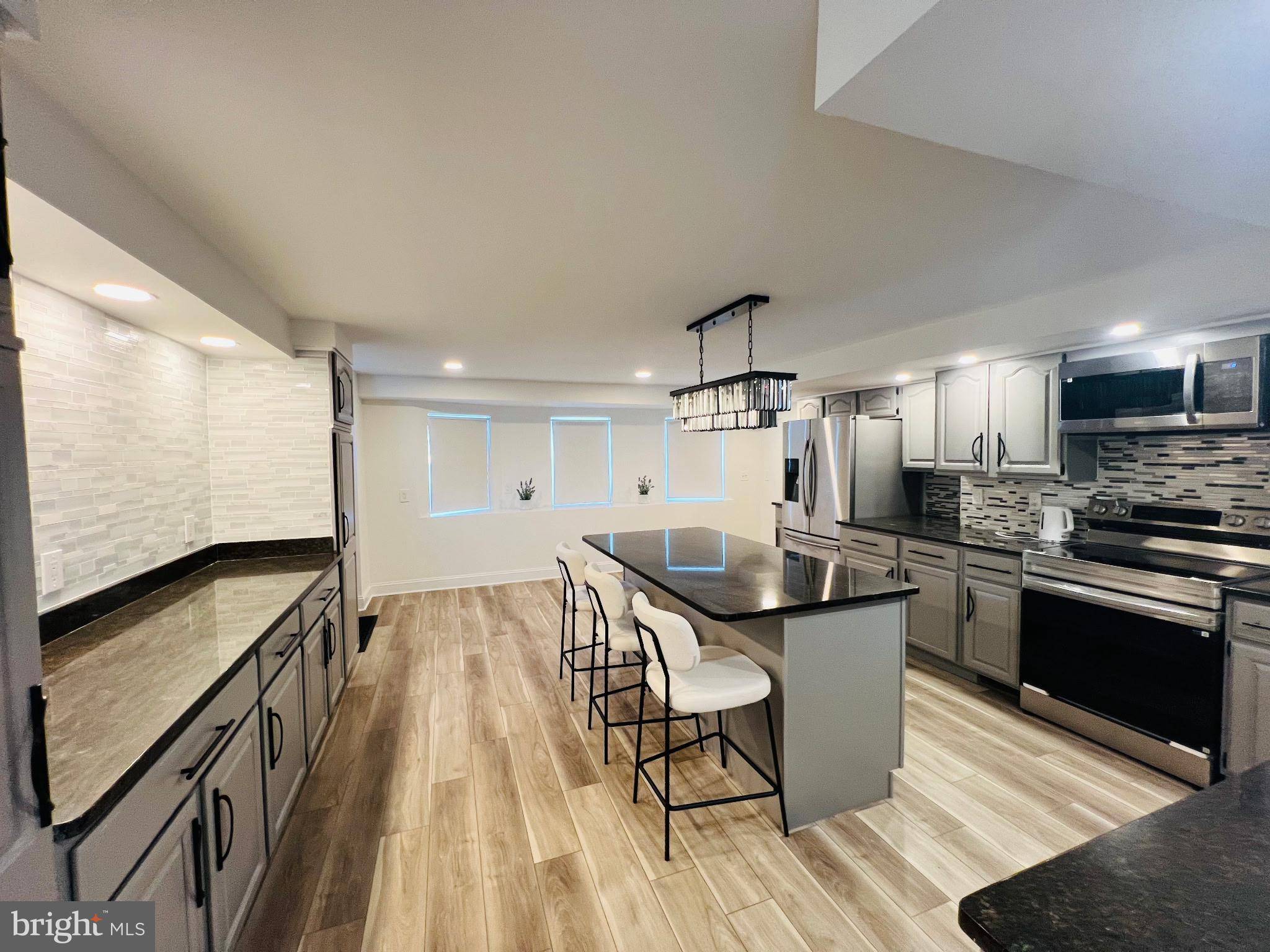 Philadelphia, PA 19116,15014 THERESA DR