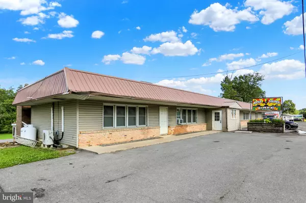 8370 ROUTE 104, Mount Pleasant Mills, PA 17853