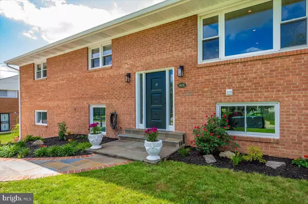 Temple Hills, MD 20748,5606 LANSING DR