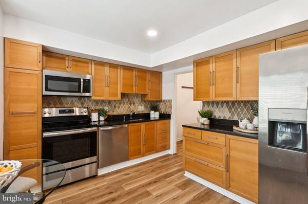 Potomac, MD 20854,10707 MUIRFIELD DR