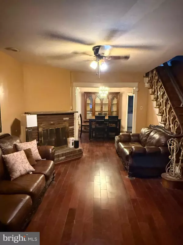 Philadelphia, PA 19141,5325 N 15TH ST