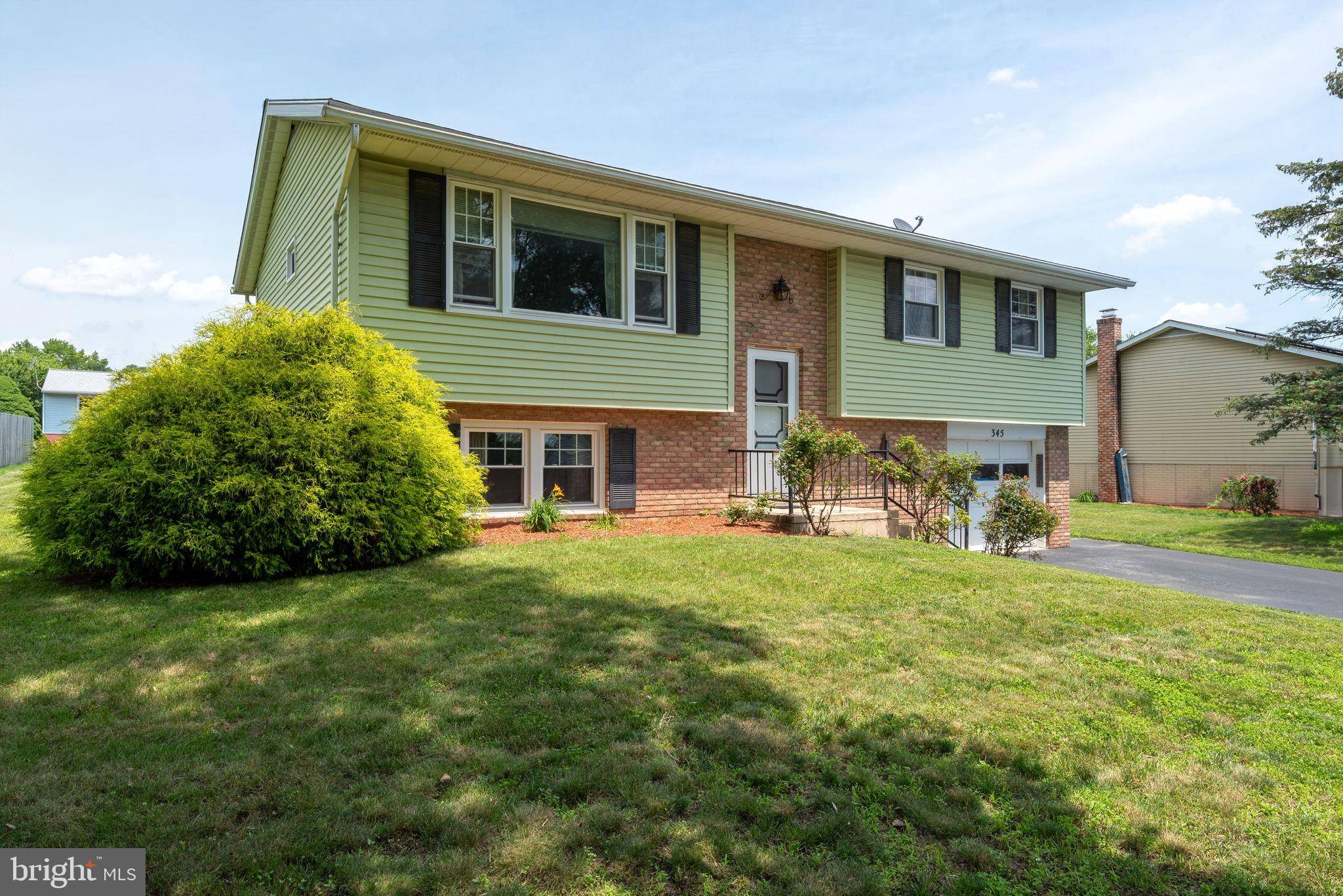 Mountville, PA 17554,345 CARAWAY DR