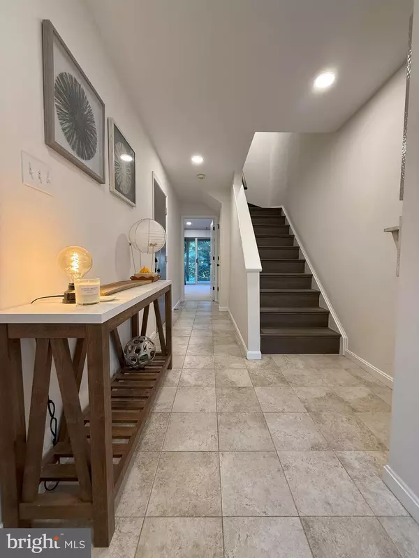 Clifton, VA 20124,13512 DARTER CT