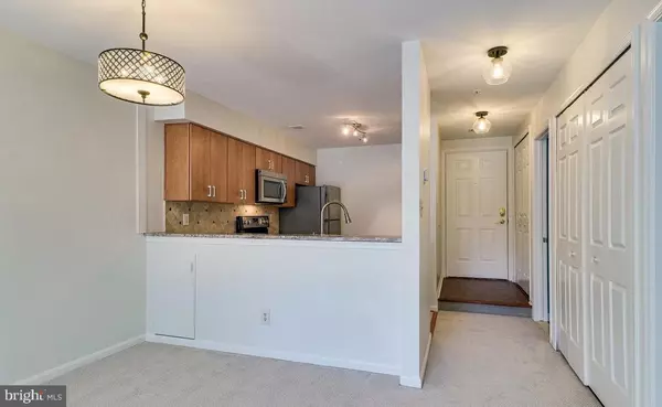 Alexandria, VA 22304,244 S REYNOLDS ST #303